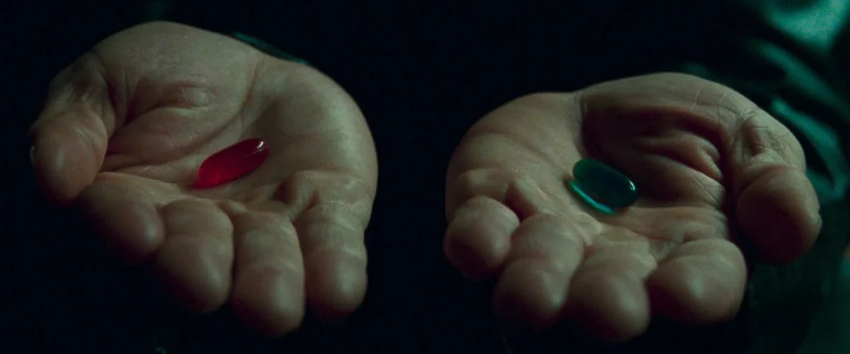 Cena de Matrix mostrando a escolha entre a pílula vermelha e a pílula azul