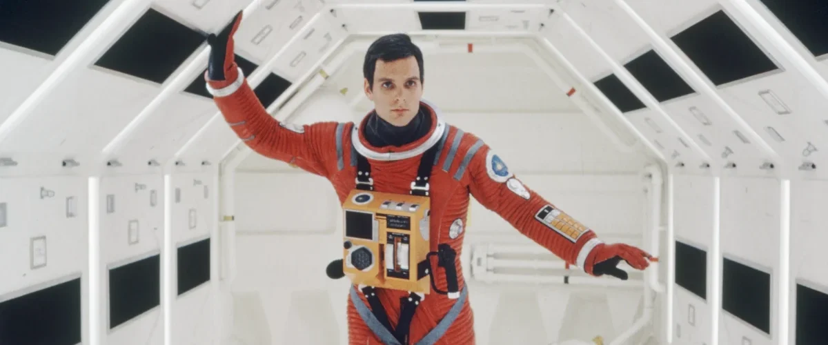 Dave Bowman na nave Discovery One em 2001 Uma Odisseia no Espaço