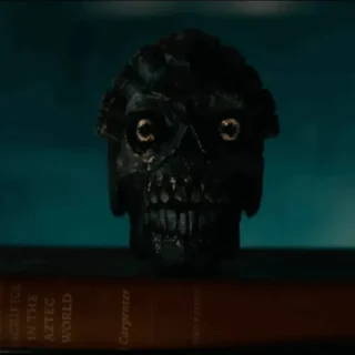 Apito da morte asteca usado no filme Som da Morte, objeto amaldiçoado ligado à narrativa do terror contemporâneo