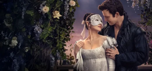 Cena romântica inspirada em Bridgerton, série da Netflix que reinventou o romance de época.