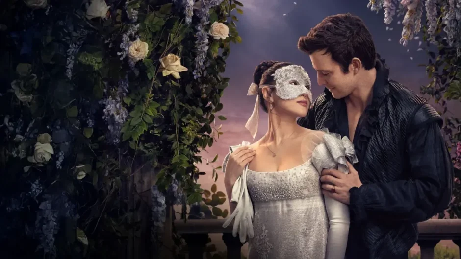 Cena romântica inspirada em Bridgerton, série da Netflix que reinventou o romance de época.