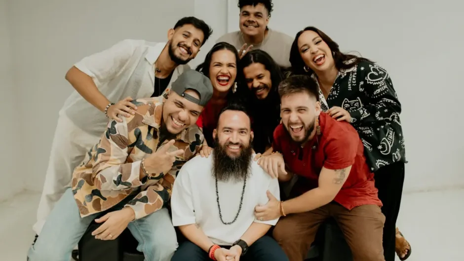 Integrantes do Coletivo Candiero em foto promocional, grupo responsável pela música Auê no gospel brasileiro
