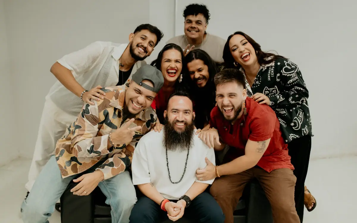 Integrantes do Coletivo Candiero em foto promocional, grupo responsável pela música Auê no gospel brasileiro
