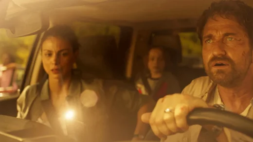 Família tenta sobreviver ao apocalipse no filme Destruição Final durante a pandemia de 2020