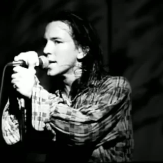 Eddie Vedder cantando Alive em apresentação do Pearl Jam
