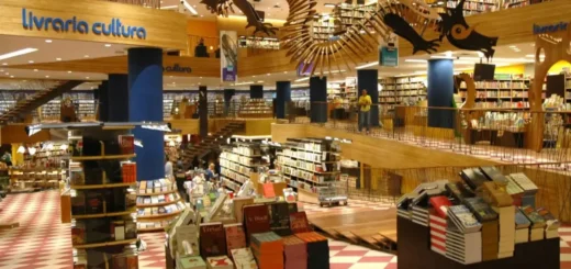 Interior da Livraria Cultura em São Paulo antes da falência e fechamento das lojas físicas
