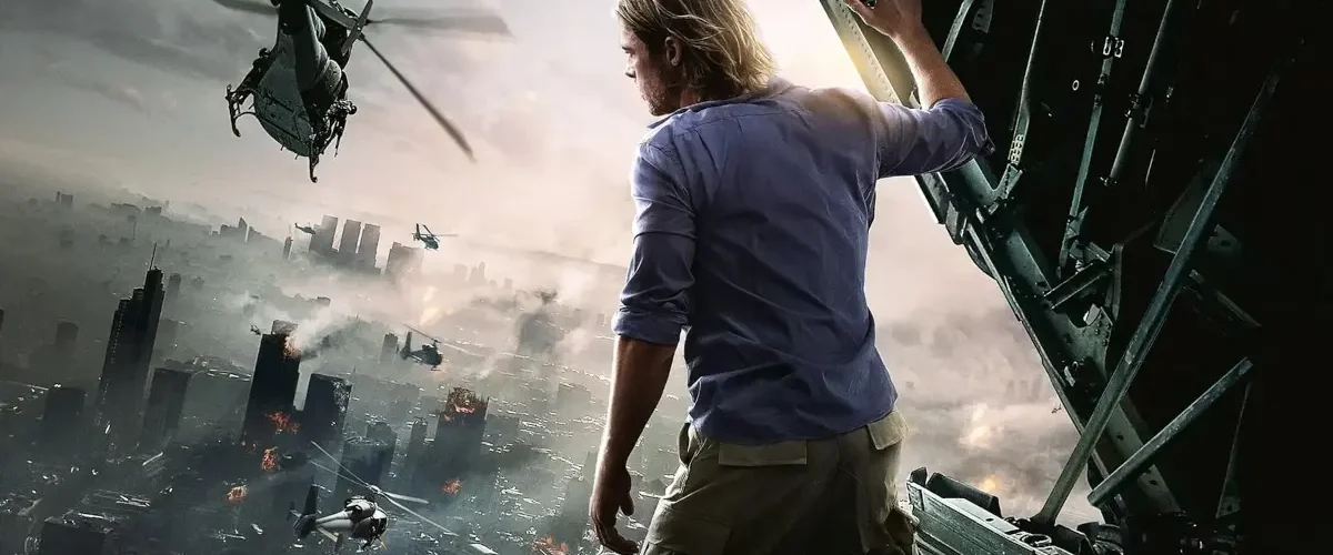 Cena de Guerra Mundial Z com Brad Pitt e cidade em caos
