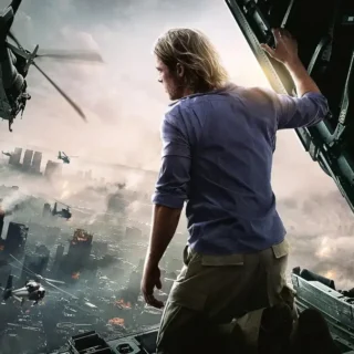 Cena de Guerra Mundial Z com Brad Pitt e cidade em caos