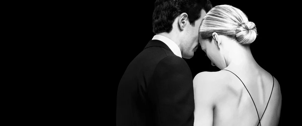 John F. Kennedy Jr. e Carolyn Bessette na série Love Story de Ryan Murphy