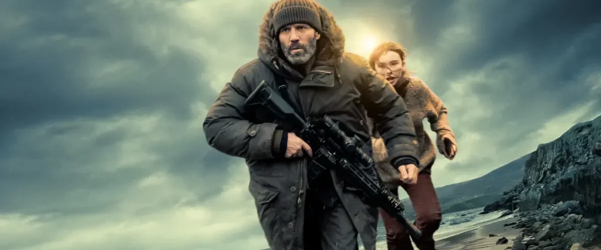 Jason Statham em cena de ação no filme Missão Refúgio (2026)