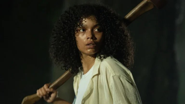 Olho por Olho: quando não agir também condena 7 Whitney Peak em Olho por Olho (2025), terror psicológico do HBO Max
