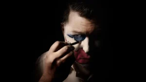 Devil in Disguise: O Palhaço Assassino e a Cultura que Escolheu Não&nbsp;Ver