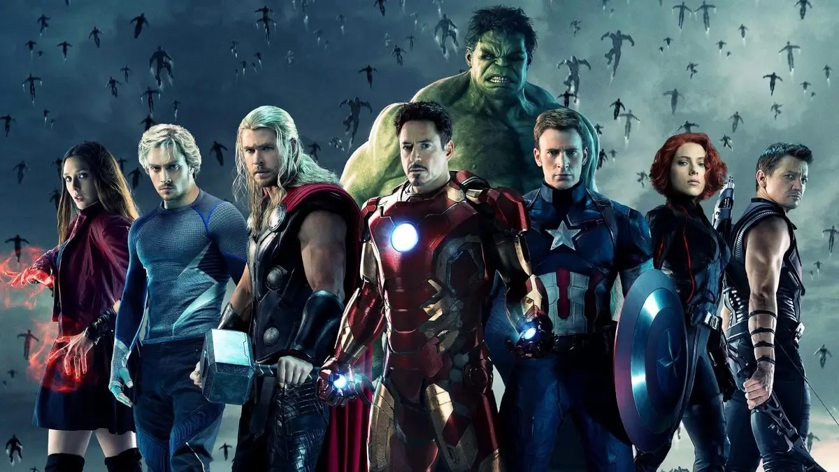 Personagens dos Vingadores em cena do filme Era de Ultron da Marvel